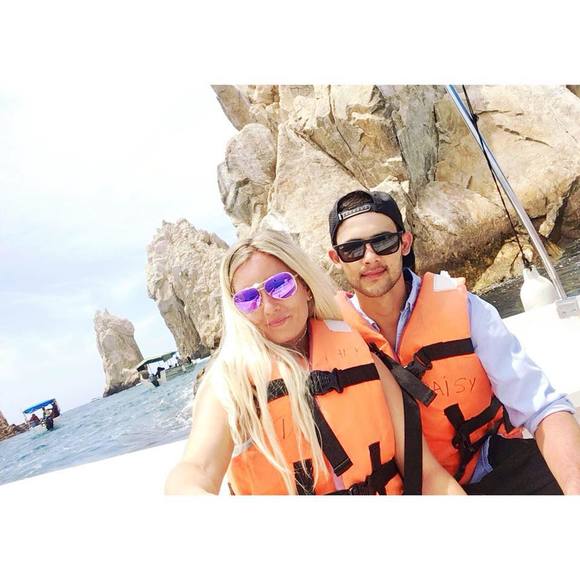 Meet your Posher, Brooke - Picture 1 of 1